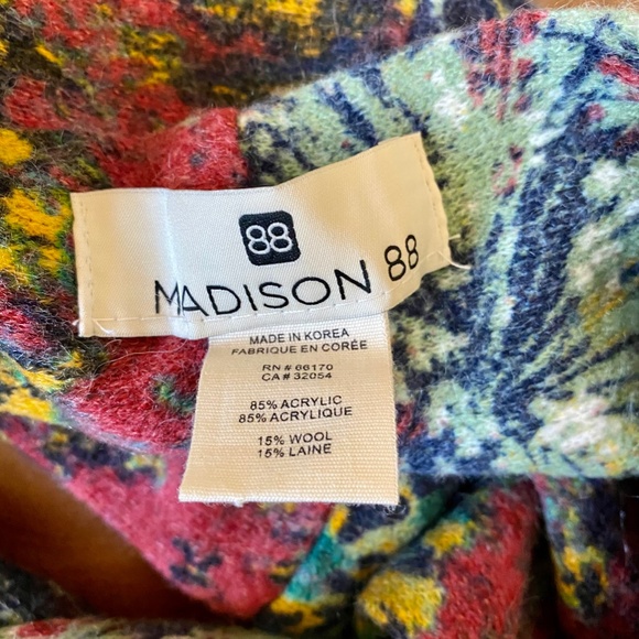 Beautiful Anthropologie wool-blend multicolour infinity scarf - Picture 4 of 5